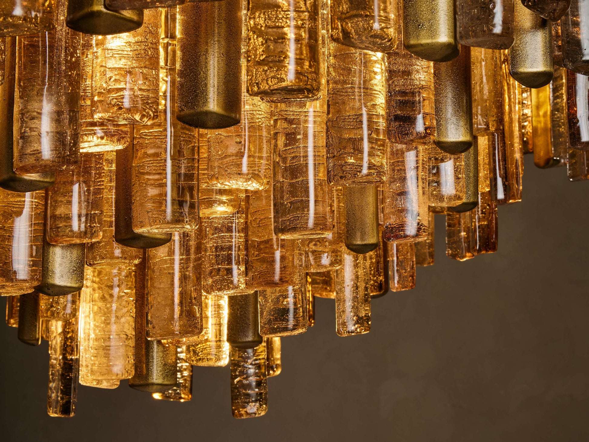 Neve Round Murano Glass Chandelier