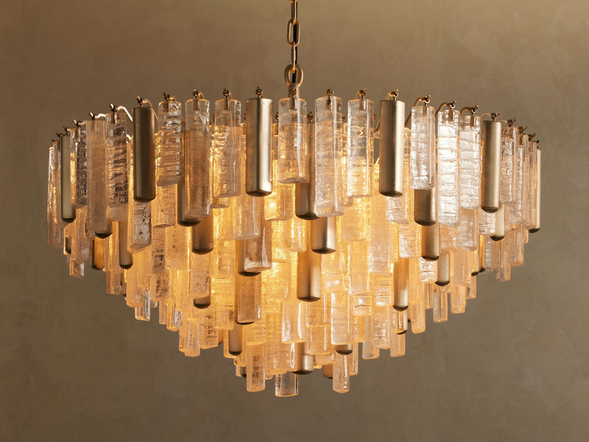 Neve Round Murano Glass Chandelier