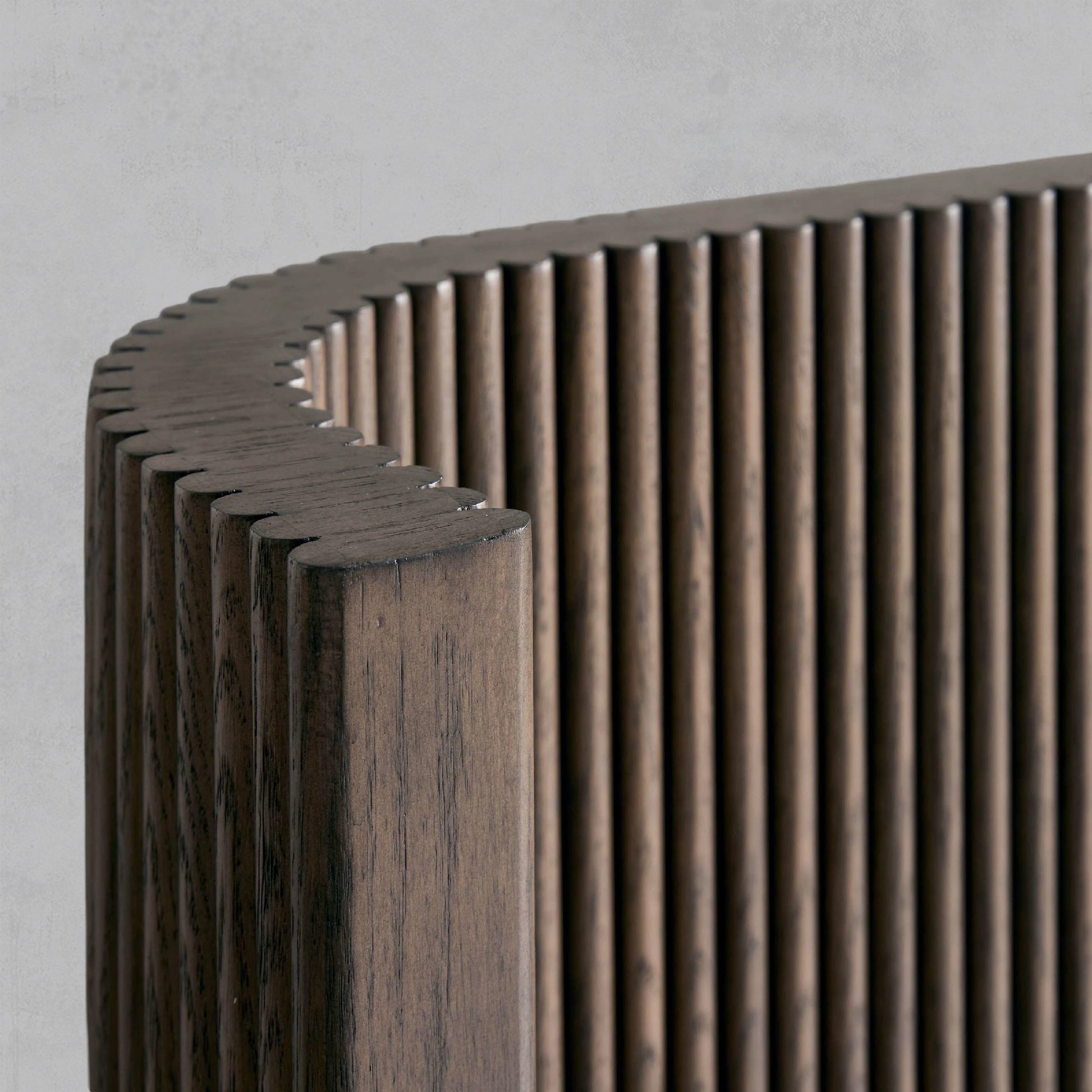 Astor Bed-Kinglamps