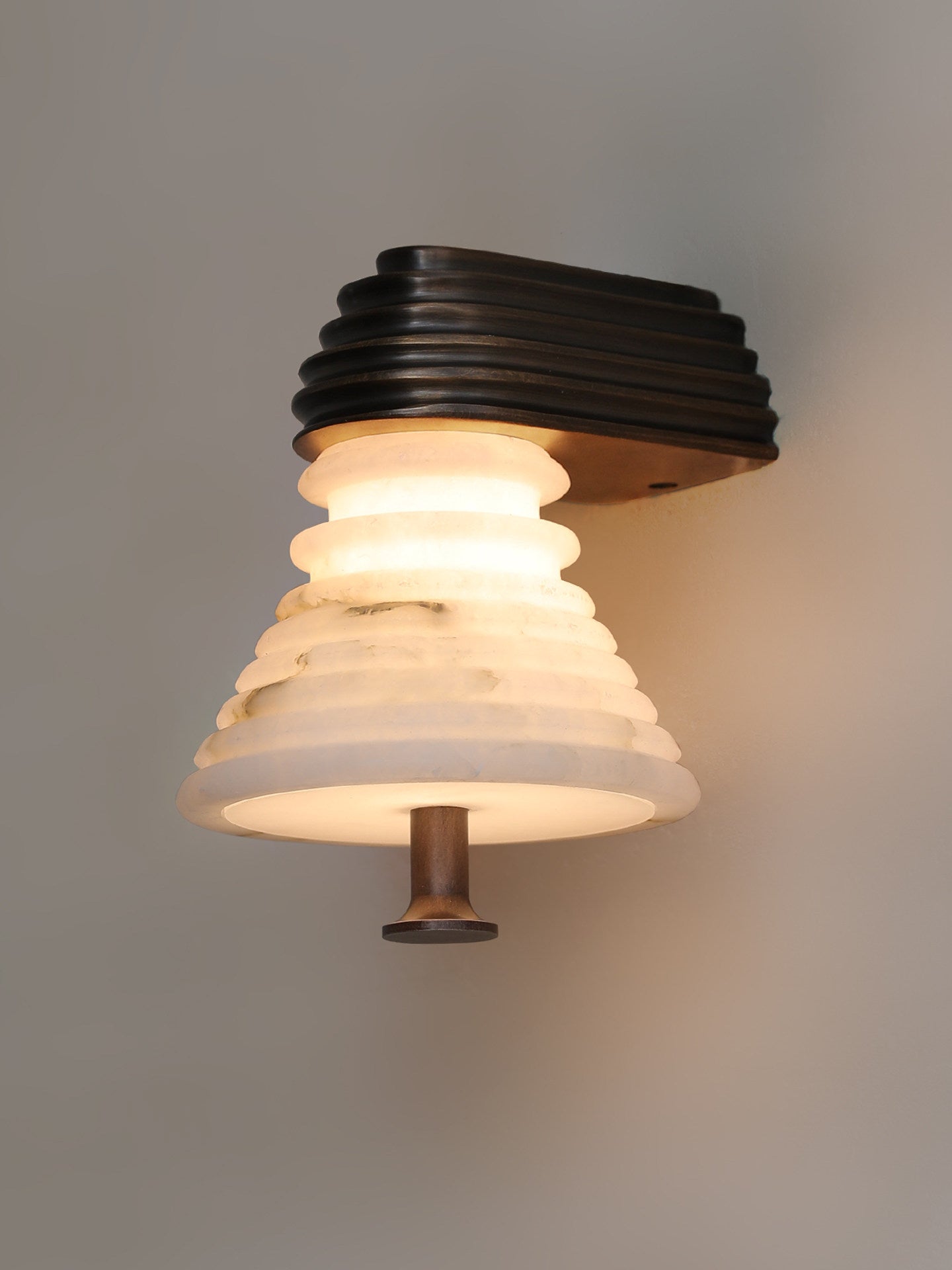 Strata Alabaster Wall Lamp