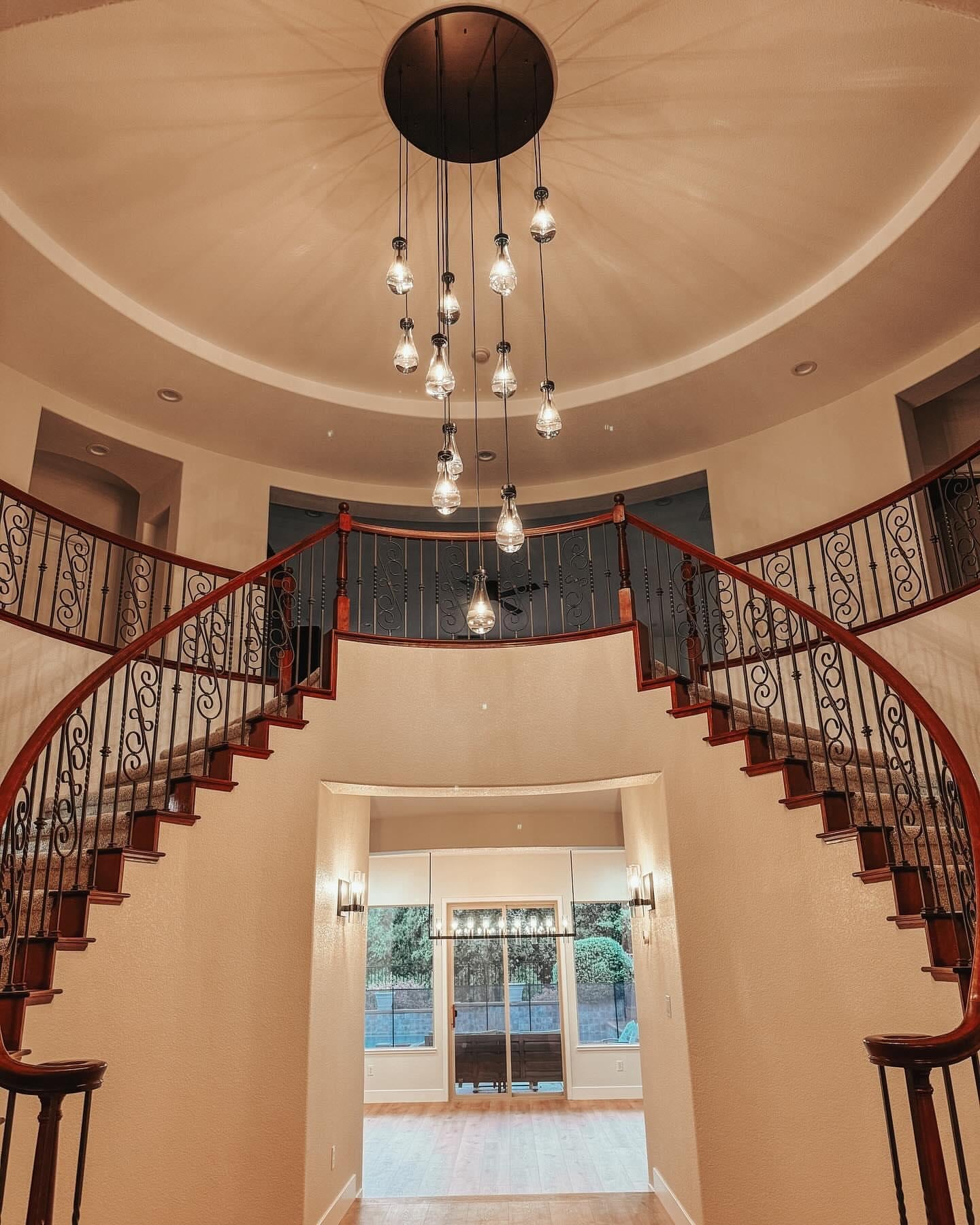 Rain Round Chandelier 47" - King Lamps